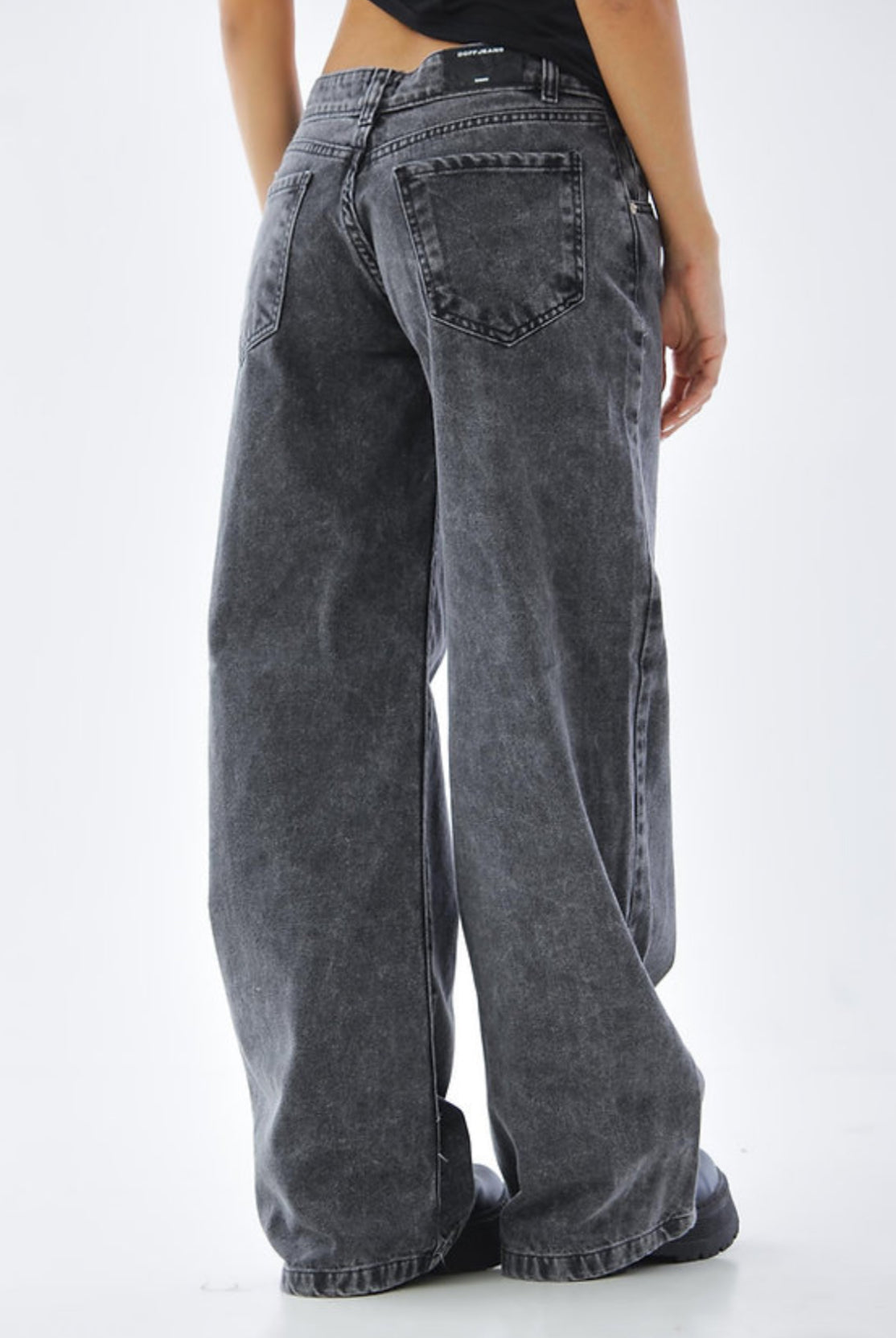 WIDE LEG CIRUS