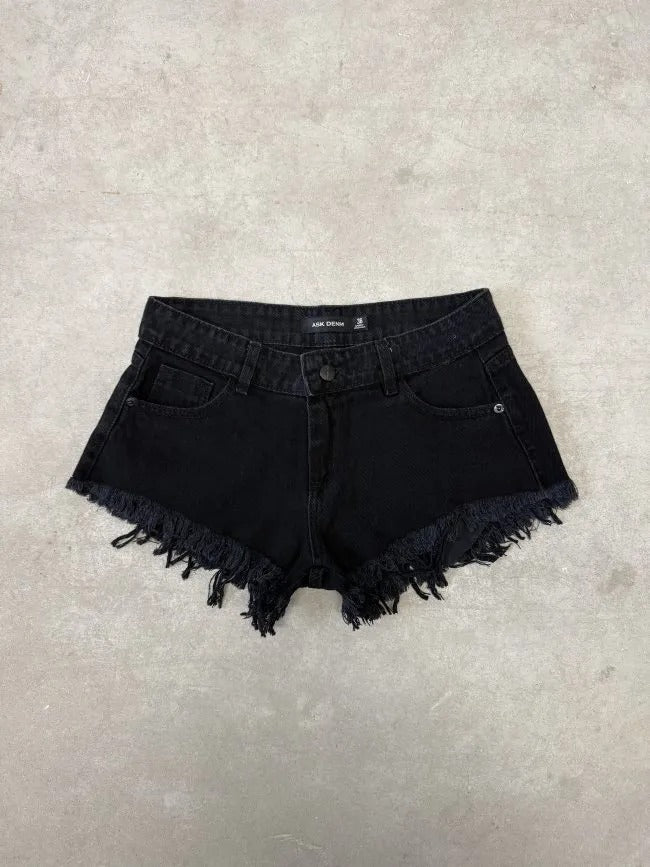 SHORT BLACK