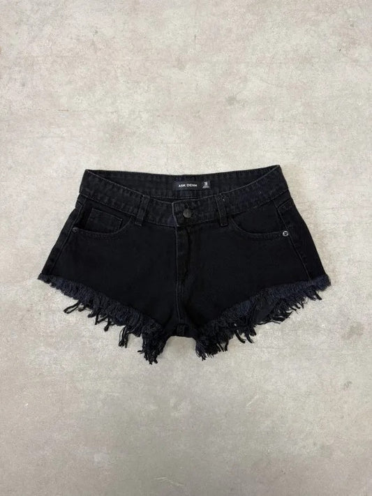 SHORT BLACK